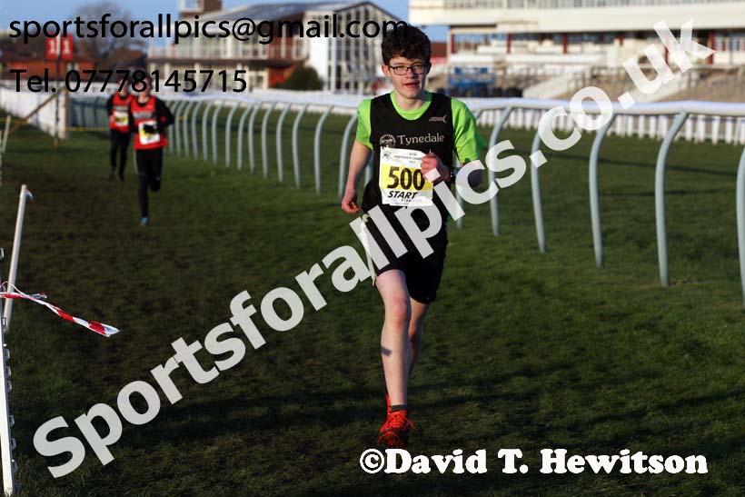 Mens under-17s North Eastern Cross Country, Redcar. Photo:  David T. Hewitson/Sports for All Pics
